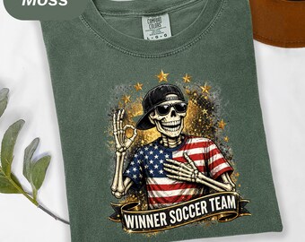 USA Soccer Skeleton Fan Gift   Skull Patriotic America Flag Shirt  Trendy  Football Tee