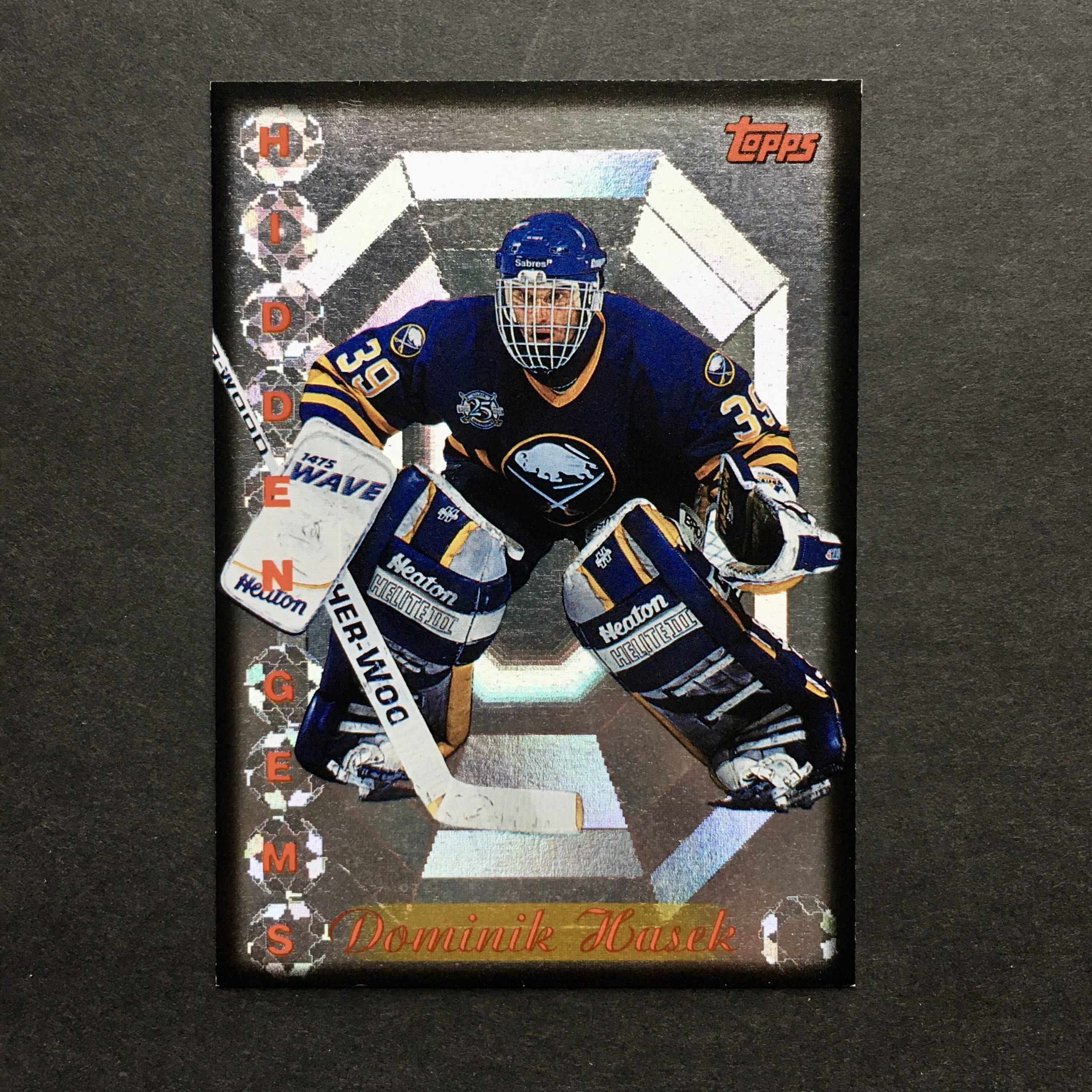 Pierre Turgeon - Buffalo Sabres (NHL Hockey Card) 1991-92 Pro Set # 15 Mint
