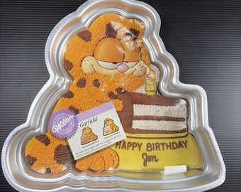 Vintage 1981 Wilton Garfield Cake Pan