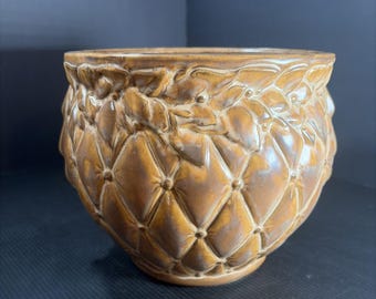 McCoy Pottery LCC Vtg 1974 Quilted Jardiniere Planter #1488 Yellow Brown 8x9