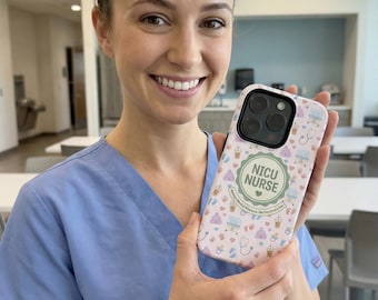 NICU Krankenschwester-Telefon-Hülle | Pastell Neugeborene Symbole | Geschenk für die Pflegemutter, zweilagige Abdeckung
