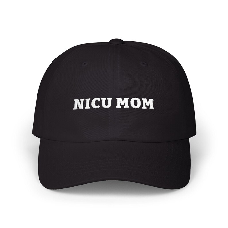 Gorro para mamá de la UCIN, gorra bordada de perfil bajo en verde abeto o negro con hilo blanco, regalo para una mamá de la UCIN. imagen 2