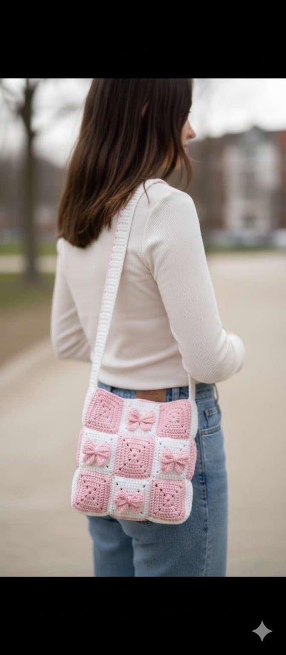 Crochet Bow Tote Bag Pattern, Coquette Granny Square Purse (Digital PDF Download)