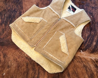 Vintage Wiman Faux Suede Sherpa Vest - Western Vest - Men’s XL - Made in USA - 1970s/80s Vest - Fleece Lined - Winter Vest - Work Wear