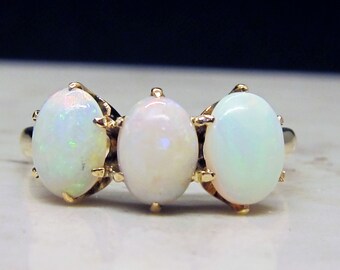 Vintage 14k 3 Colorful Natural Opal Band Ring