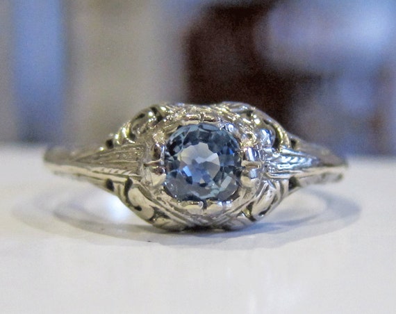 Antique Art deco 18k Sapphire Filigree Engagement… - image 1