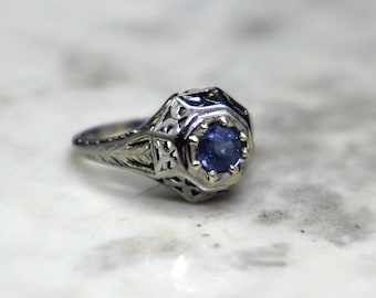 Antique Art deco 18k Sapphire Filigree Engagement Ring