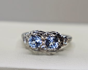 Vintage 18k Double Blue AquaMarine Filigree Ring