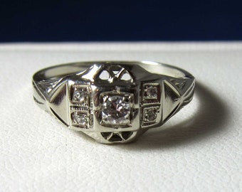 Antique 18k Diamond Tier Filigree Engagement Ring