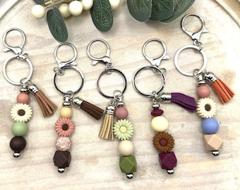 Keychain, Bag Charm with Tassel. Silicone Heart, Daisy, Highland Cow
