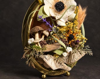 Bone Mushroom Botanical Art, Oval Gold Frame, Dried Florals