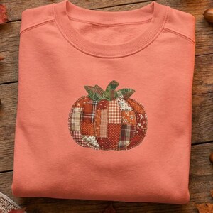 Sweat-shirt effet patchwork citrouille, col rond matelassé couleurs citrouille confort d'automne, cadeau d'automne douillet pour elle, sweat-shirt automne cottagecore