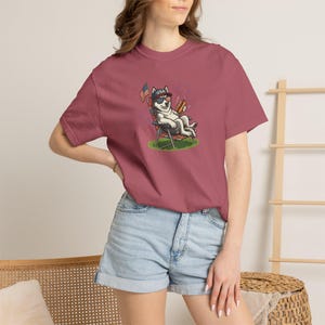 Patriotic Husky Shirt, Funny Fourth of July Comfort Colors® Tee, Husky Lover Gift For Her, USA Husky Dog Mom Shirt, Funny Husky 4th Gift afbeelding 3
