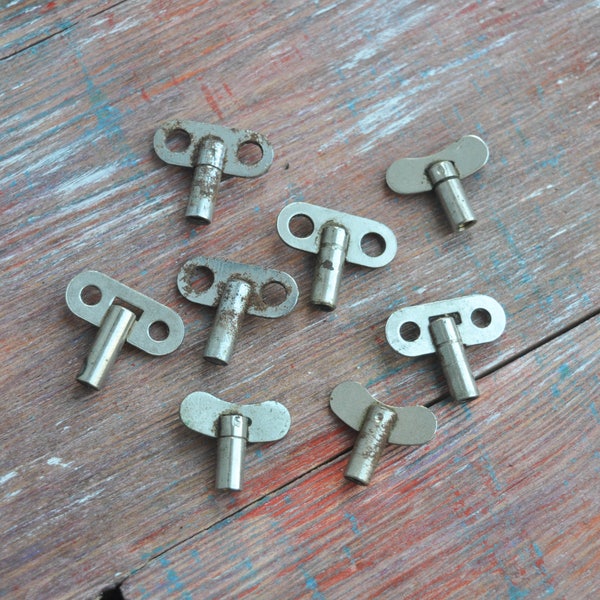 Vintage Soviet Russian alarm clock winding keys.Set of 8.