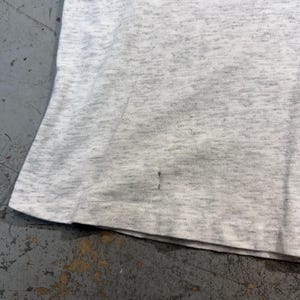 Camiseta vintage de los años 90 con estampado de Body Glove para correr, talla XL, color gris. imagen 8
