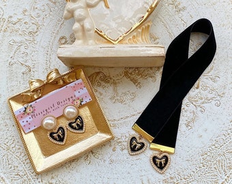 Heart Earrings/Pearl Earrings/Love Earrings/Black Earrings/Pearl Heart Earrings/Bow Earrings/Post Earrings/Gift For Her/Velvet Bookmark