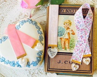 Bookmark/Velvet Bookmark/Pretty Bookmarks/Heart Bookmarks/Gift For Her/Valentine Bookmark/Books/Book/Pink Bookmark/Beautiful Bookmark/Gift