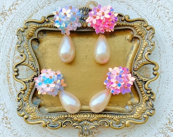 Flower Earrings/Pearl Earrings/Pink Earrings/Post Earrings/Iridescent Earrings/Teardrop Pearl Earrings/Pink Flower Earrings/Pink Iridescent