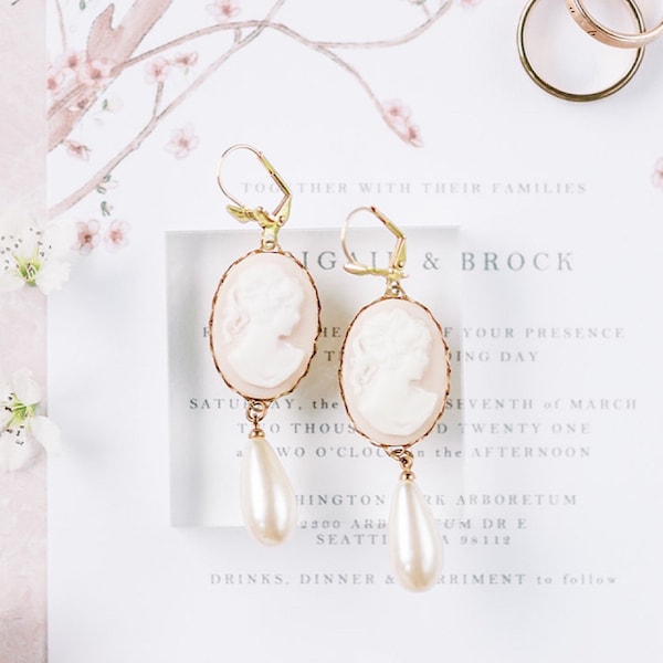 Cameo Earrings/Blush Pink Earrings/Blush Pink Cameo Earrings/Gifts For Her/Pink Cameo Earrings/Victorian Earrings/Pearl Earrings/Blush Pink