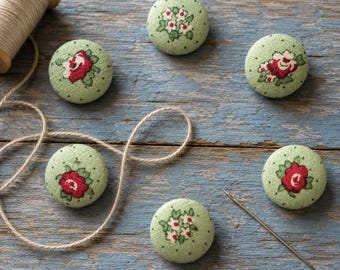 Buttons Vintage Fabric Handcrafted , Floral Shank Button Set of 6 (3/4 inch)