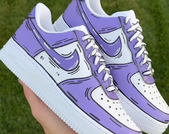 Zapatillas Air Force 1 personalizadas con dibujos animados en color lila, regalo, para hombre y mujer, AF1, moradas, dibujos animados, lilas, zapatillas personalizadas para niños, zapatos, pintadas a mano.