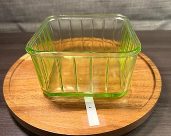 Uranium Glass Refrigerator Dish – Vintage Icebox Storage Container – Strong UV Reactive Glow – Depression Glass – Item Number 131