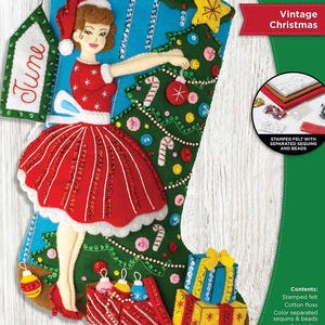 DIY Bucilla Vintage Christmas Tree Old Fashioned Felt Stocking Kit