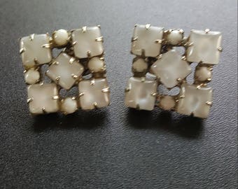 White Delight Vintage Pierced Earrings