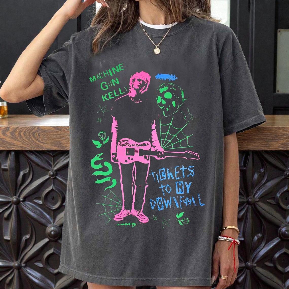 Machine Gun Kelly \u0026 Pete Davidson menghadiri malam pembukaan LA Clippers di  Intuit Dome di Inglewood, CA pada 23 Oktober 2024 : r/popculturechat, image size:1140x1140