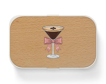 Lunchbox Bento z ilustracją Espresso Martini | Wierzch z drewna, różowa kokarda