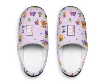 Pantofole da interno da donna con motivo terapia dello sviluppo / Orsacchiotto, blocchi e piante in colori pastello