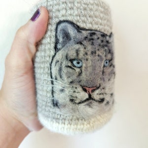 Snow leopard can cozy needle felted image 3