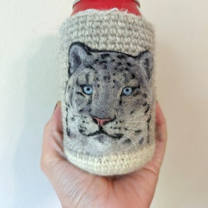 Snow leopard can cozy needle felted image 4