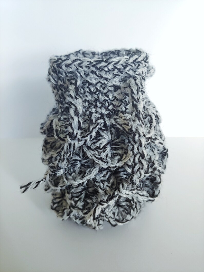 Games & Puzzles Role Playing Games Scale Dice bag white pouch crocodile