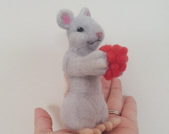 Mouse with berry needle felted sculpture