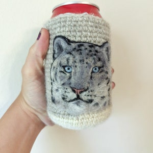 Snow leopard can cozy needle felted image 1