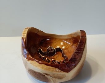 Beautifully handcrafted Live, Natural Edge Juniper Bowl Lathe turning Housewarming Nut Bowl polyurethane finish Great Gift Ready to Ship