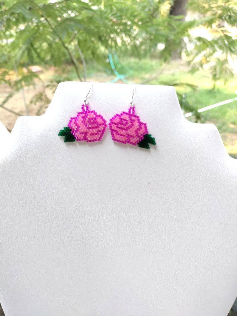 Beautiful Native American Style Beaded Pink Rose Flower Earrings Southwestern, Boho, Peyote Brick Stitch Great Gift image 2