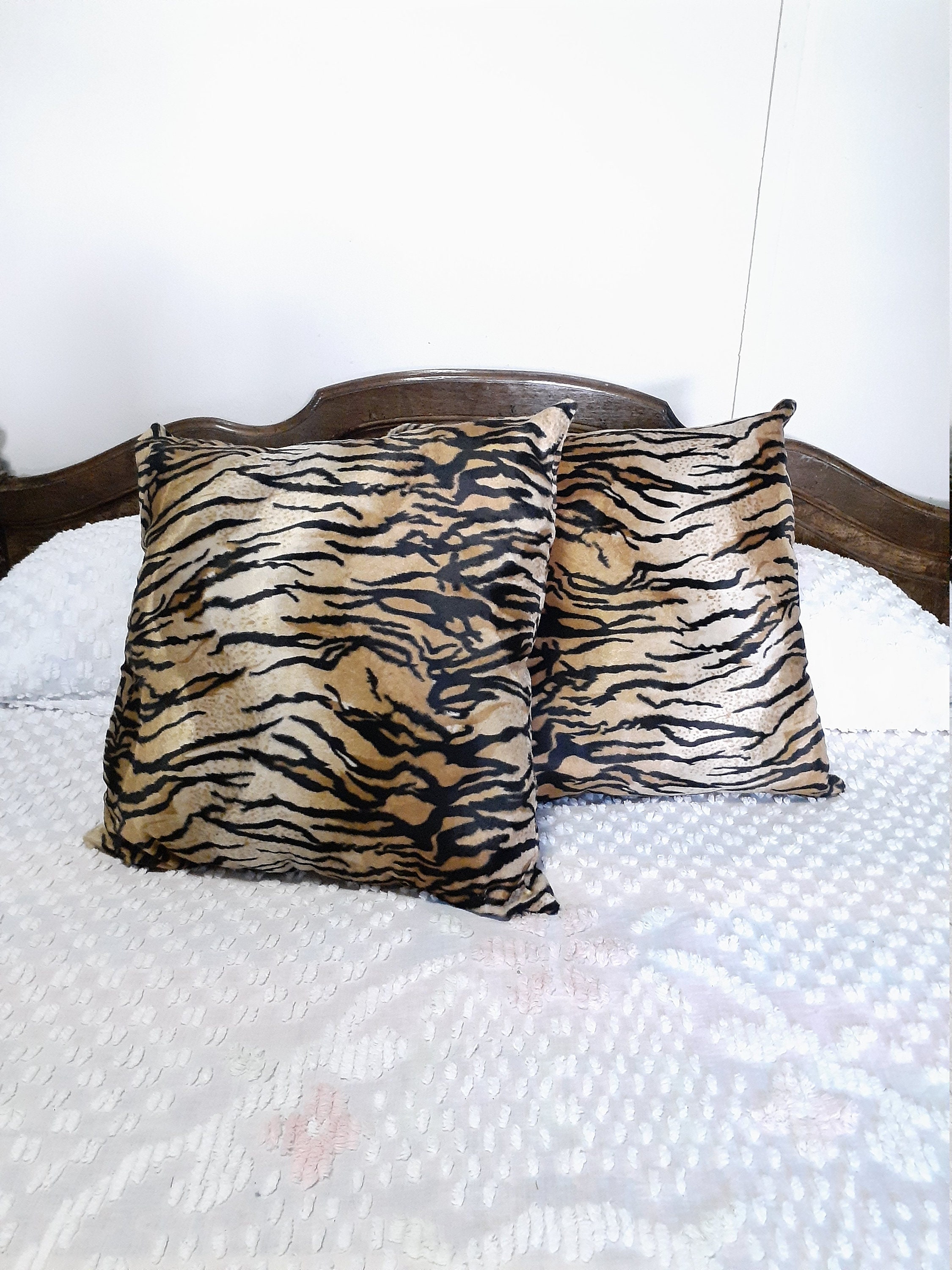 tiger print throw pillows