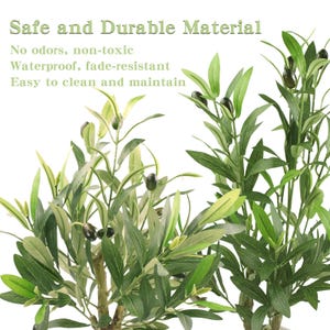 Puede incluir: Planta de olivo artificial con hojas verdes y aceitunas negras. La imagen incluye el texto "Material seguro y duradero" y "Sin olores, no t&oacute;xico, Impermeable, resistente a la decoloraci&oacute;n, F&aacute;cil de limpiar y mantener."