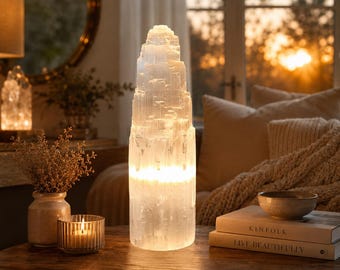 Lampe de montagne en cristal de sélénite : lampe de guérison marocaine fabriquée à la main