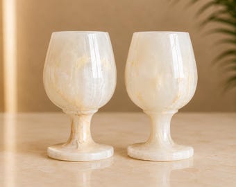 Handcrafted White Marble and Onyx Wine Goblet Set Natural Stone Marble Wine Glasses Velvet Gift Box Luxury Wedding Gift Home Bar Decor