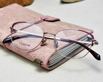 Cat Eye titanium brillen, klein gezicht optisch titanium frame voor dames, lichtgewicht paars zilveren bril, vintage ovaal recept frame