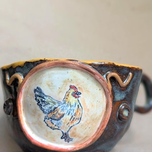 Handmade Stoneware Chicken Mug, 13.5 oz Rustic Hand-Painted Hen Coffee Cup, Artisan Pottery Bird Lover Gift, Unique Pinch Pot Ceramic