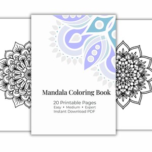 Op de afbeelding: Een wit Mandala kleurboek met 20 afdrukbare pagina's, met de niveaus gemakkelijk, gemiddeld en expert. De omslag toont een gedeeltelijk mandala-ontwerp in blauw- en paarstinten. Het boek is ontworpen voor directe download in PDF-formaat.