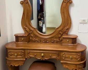 Classic Wood Vanity Table with Mirror and Stool, Vintage Makeup Vanity Desk, Elegant Dressing Table Set in Warm Oak Finish