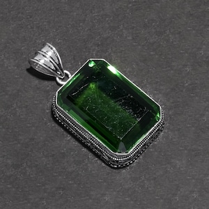 Rechteck Smaragd Stein Anhänger, Sterling Silber Statement Schmuck, Geschenk für den Alltag