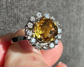 Anillo Estate de oro blanco macizo de 14 quilates con halo de citrino y diamantes