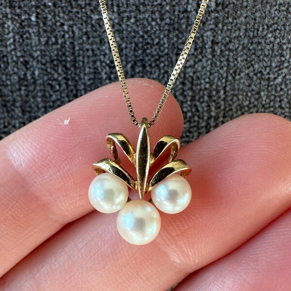 Vintage Estate Mikimoto 14k Solid Gold 3 Pearl Necklace