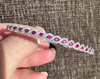 ルビーとダイヤモンドのバングルブレスレット、本物のルビー